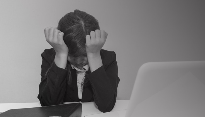 "하루 종일 일해도 월급 30~50만원"연예인 스타일리스트 막내 현실 | 인스티즈