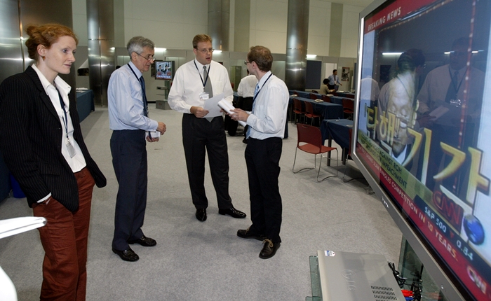 13년 전 노무현 전 대통령 탄핵심판 당시 풍경 (사진) | 인스티즈