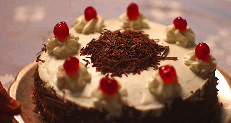 “달콤한 위로” 영화 '케이크 메이커' 5월 24일 개봉 (영상) | 위키트리