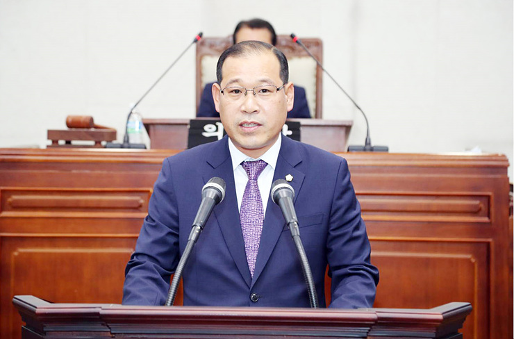 전남 장흥군의회 김재승 의원 ‘장애인 등 관광약자 지원 조례안 발의 | 위키트리