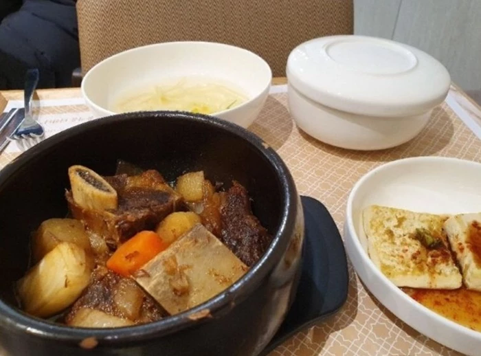 “호텔 아니야?” 25억 아파트에서 제공된다는 조식 서비스
