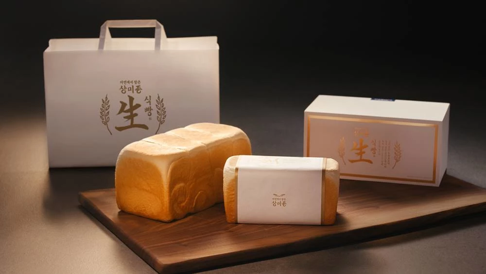 파리바게뜨가 식빵 본연의 맛에 집중한 신제품 ‘상미종 생(生)식빵’을 출시했다.      / SPC그룹