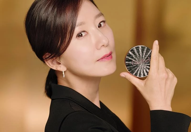 '글로우 파워 리프트 V 쿠션' / 끌레드벨