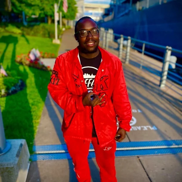 안토니오 그웬 주니어 / 페이스북