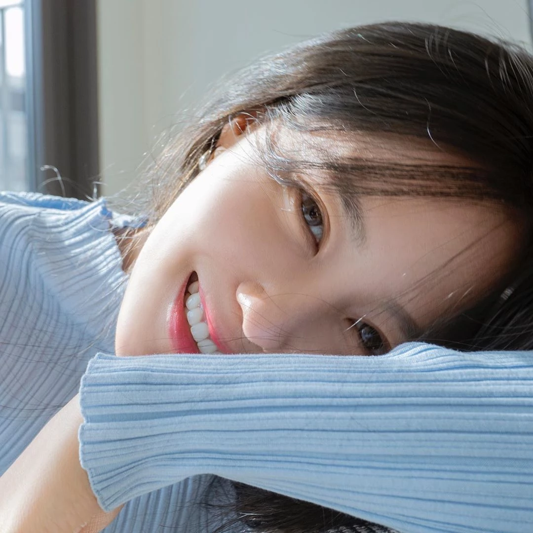 Hyomin  / Hyomin Instagram same below