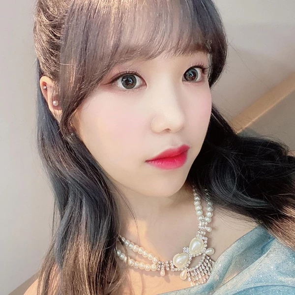 이하 에이프릴 레이첼 인스타그램
