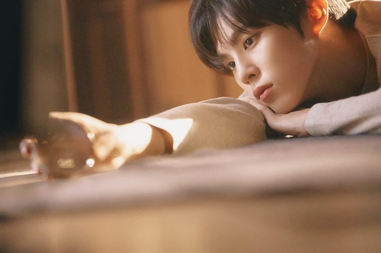 “Possible movie or drama?”, Crystal & Kim Woo-seok's serious acting captured (Video)