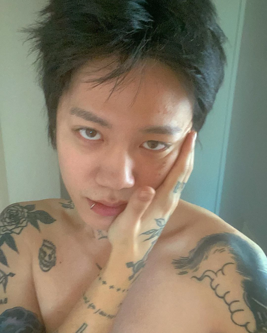 블루(BLOO) 인스타그램