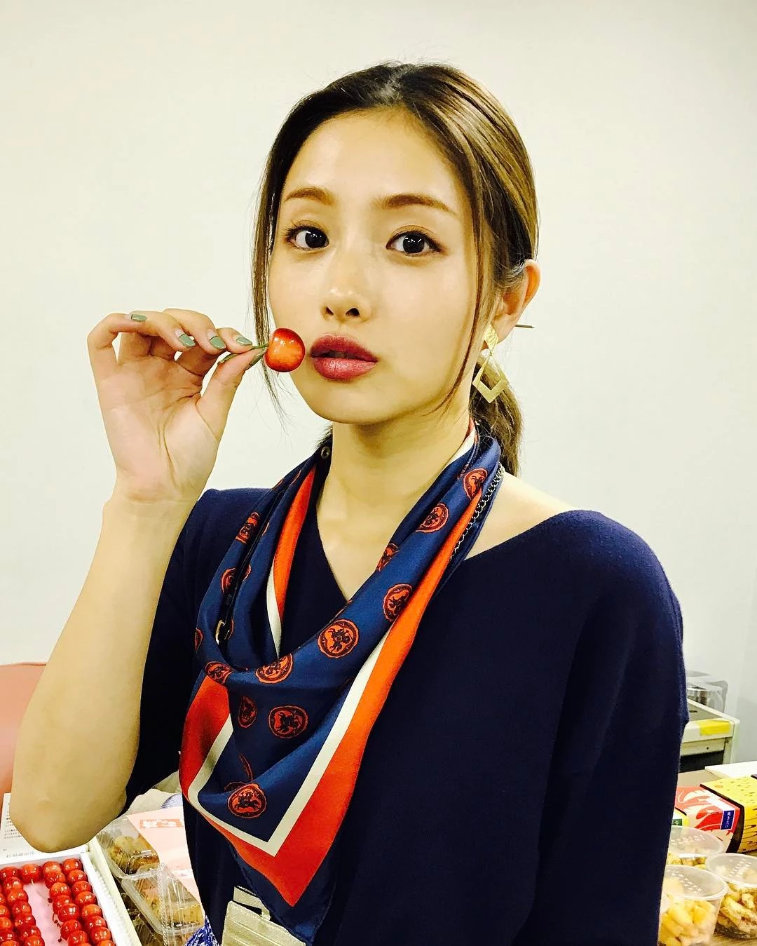 드라마 '수수하지만 굉장해! 교열걸 코노 에츠코' 공식 인스타그램