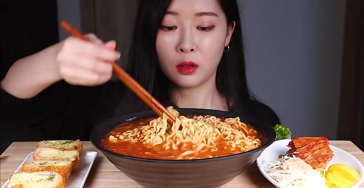 이하 유튜브 '푸메 Fume'