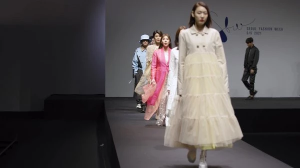 이하 2021SS 서울패션위크