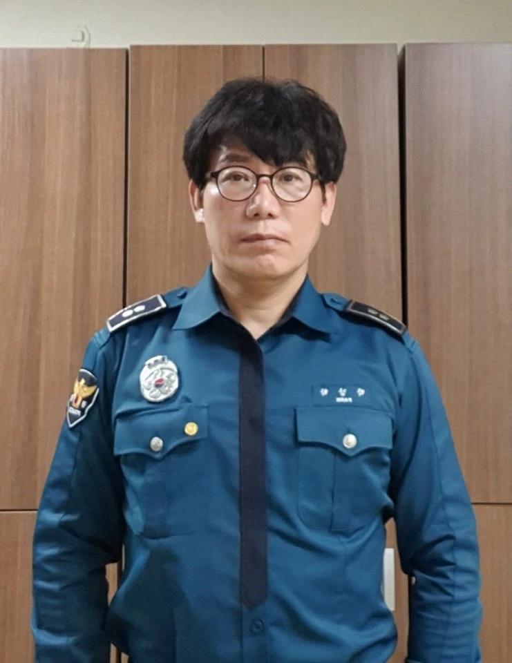 부산강서경찰서 소속 박강학 민원실장(경감)