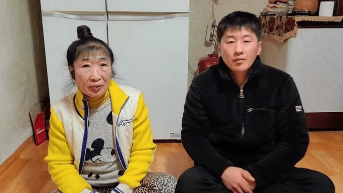 이하 유튜브 '다정한부부 a loving couple'