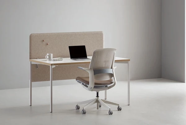 시디즈 'T25'. 플렉스 등판과 메시 등판 두 가지 중 선택 가능하며, 패브릭 커버도 별도 구매 가능하다.  / 시디즈 제공