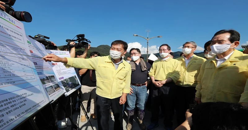 피해 현황을 청취하는 정세균 국무총리 / 진안군