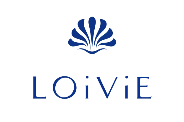 로이비 로고. 로이비는 프랑스어로 ‘규칙’을 뜻하는 로이(Loi)와 ‘인생’을 뜻하는 비(Vie)의 합성어이다.