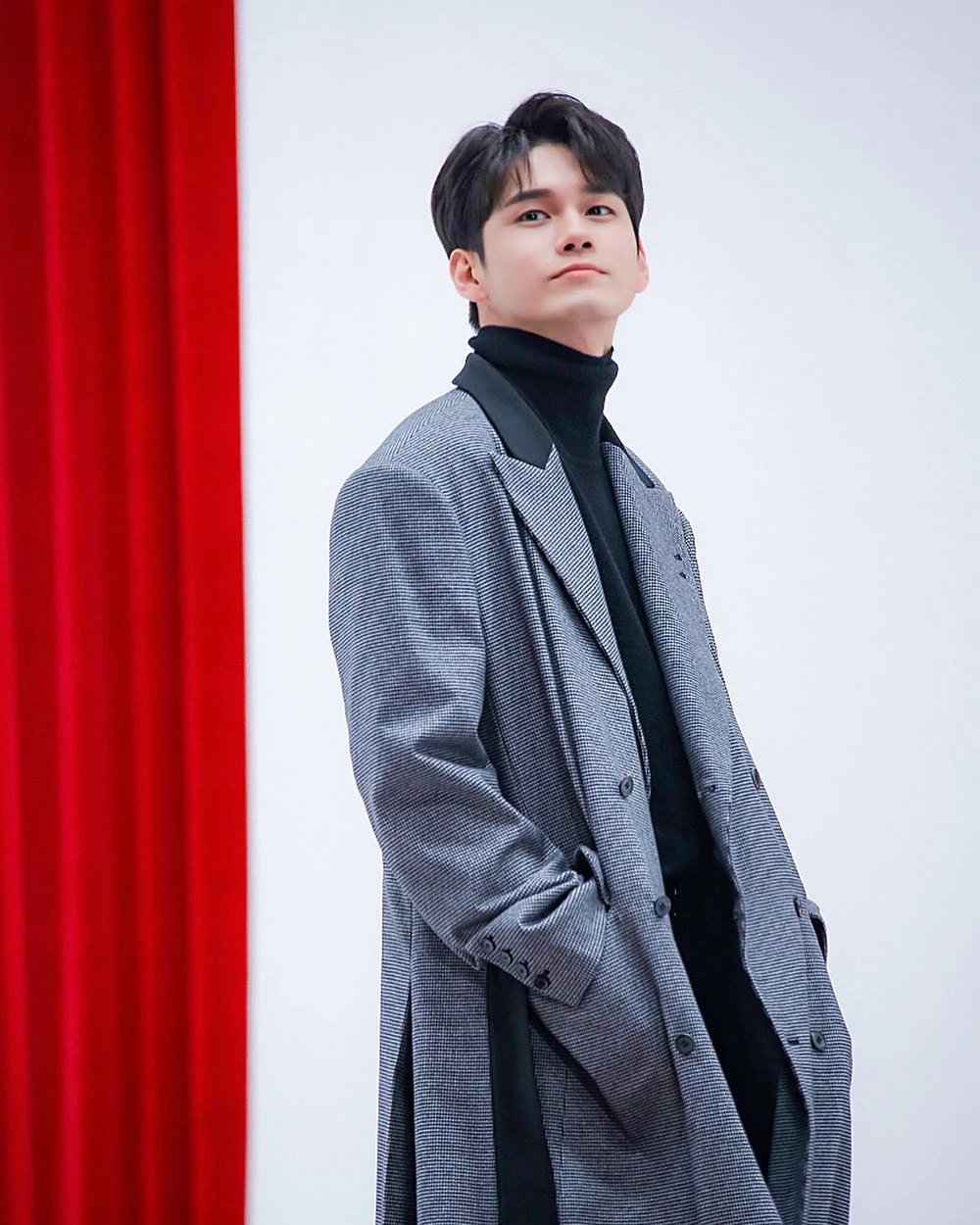 옹성우가 40대 모태솔로남에게 조언을 건넸다 (영상)