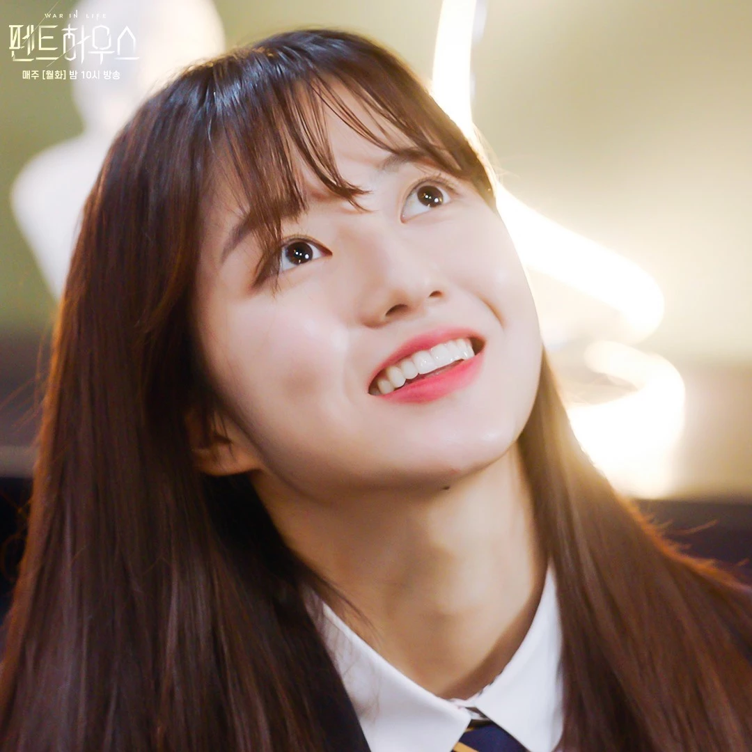 극 중 배로나 역 맡은 김현수 배우