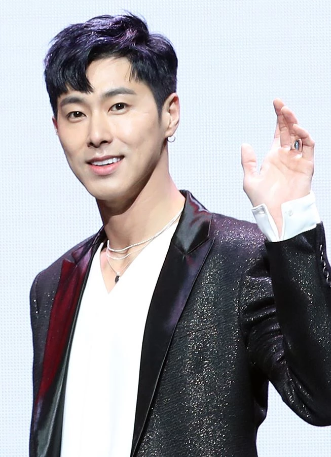 동방신기 유노윤호