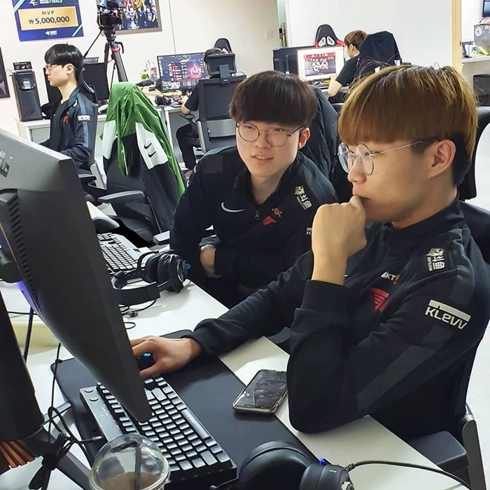 SKT T1 공식 인스타그램