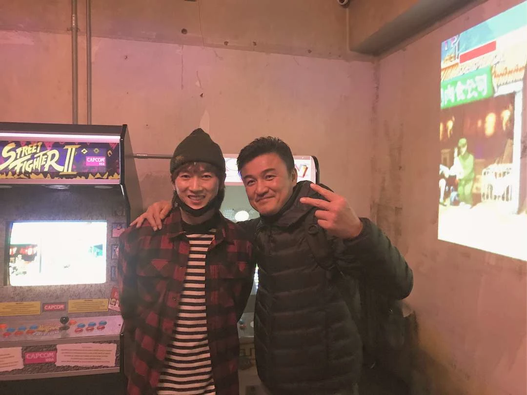 진짜예요… H.O.T에서 춤 잘 추던 그분이 우리 사장님이에요