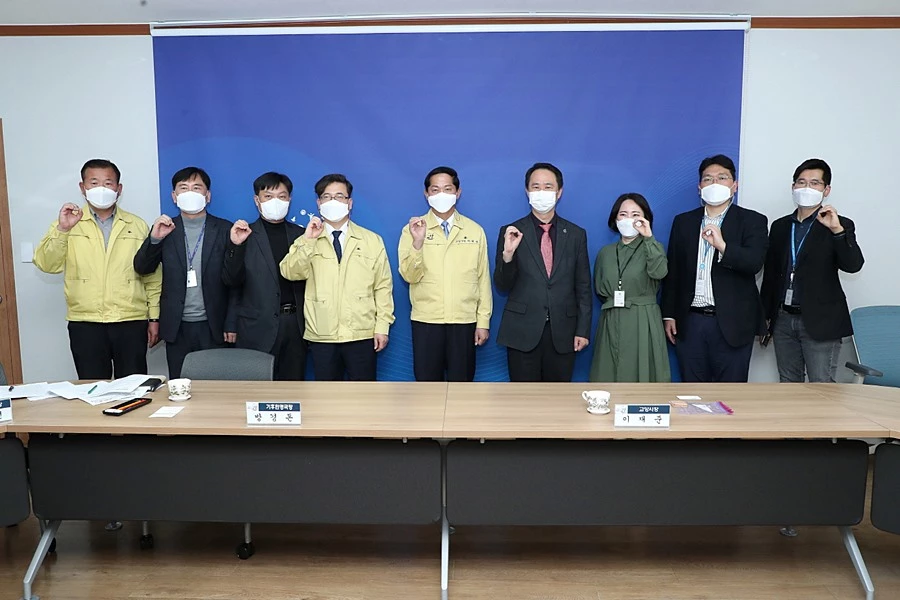 이재준 고양시장(가운데) / 이하 고양시청