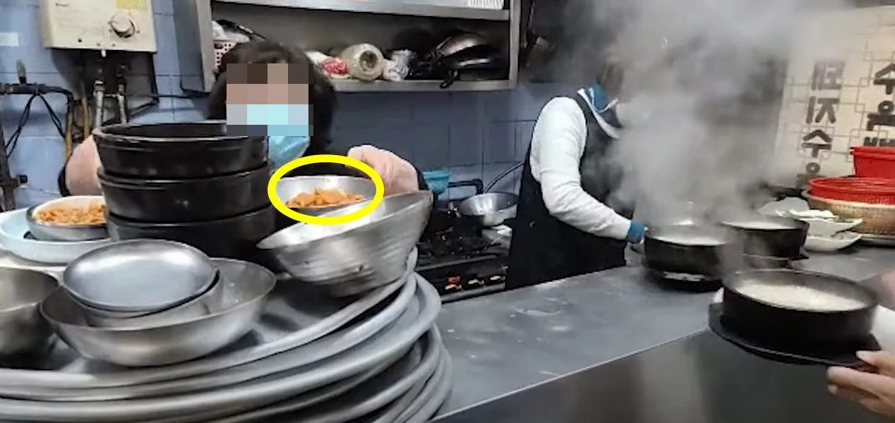 “죄송합니다”…깍두기 재사용 걸린 부산 국밥집, 영업 재개했다