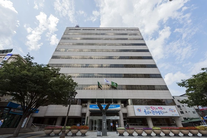 대구시청 본관 전경