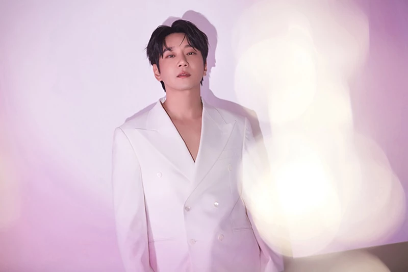 가수 황치열의 모습 / 텐투엔터테인먼트 제공