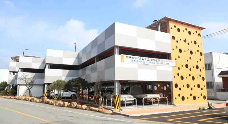 완도 전통시장(5일시장 ) 공영주차장 전경