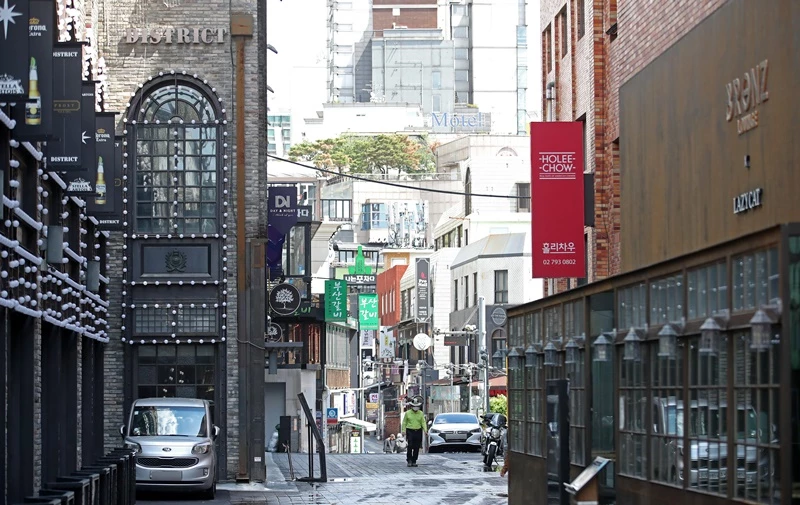 이태원, 소상공인이 많이 입점한 골목의 모습