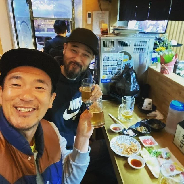 친동생 故 이현배와 함께 있는 이하늘의 모습