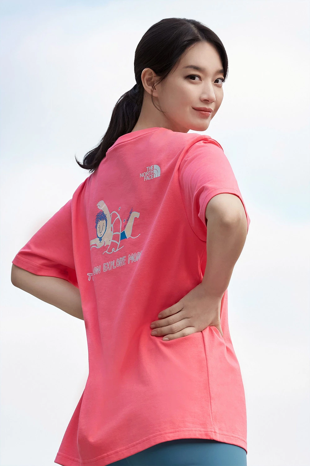 “페트병으로 탄생한 옷...?” 노스페이스, K-에코 티셔츠 컬렉션 출시
