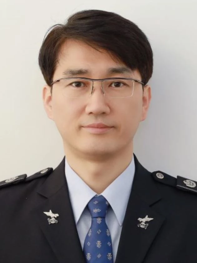 5월의 ‘최우수 적극행정인’으로 선정된 조영준 관세행정관 / 사진제공=부산본부세관