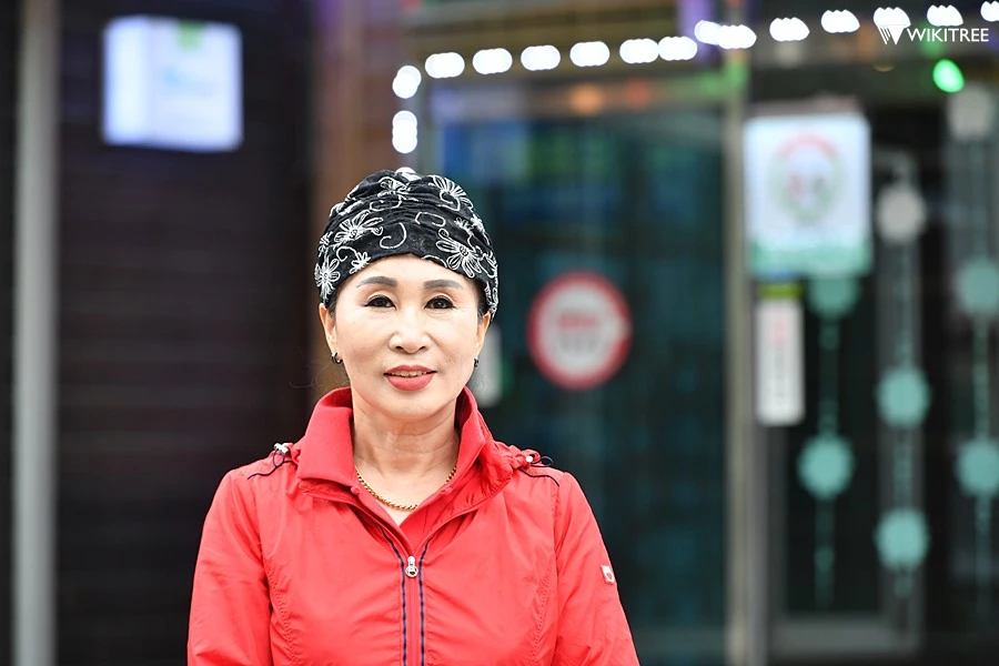 명품쌈밥 금명화 사장