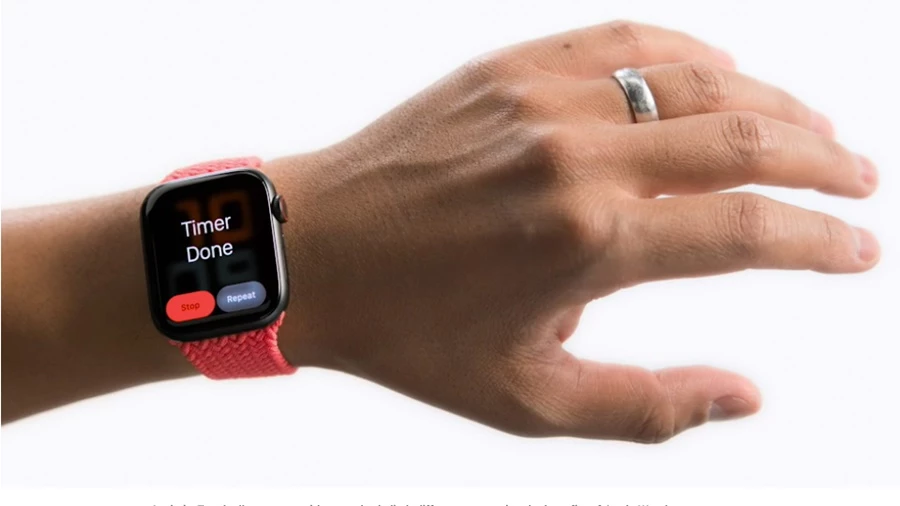 애플이 공개한 한 손 조작법 / 이하 애플 공식 홈페이지