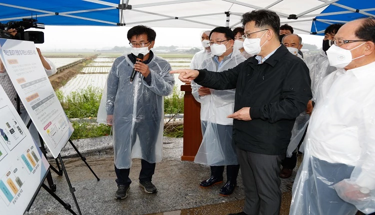 김현수 농식품부 장관, 성당면 현장 방문 / 익산시