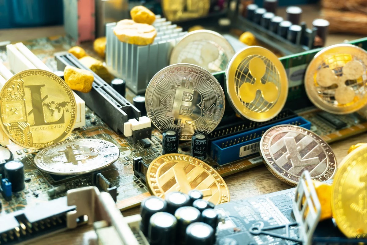 나락…” 끝없이 치솟던 비트코인, 상황이 심상치 않다 | 위키트리