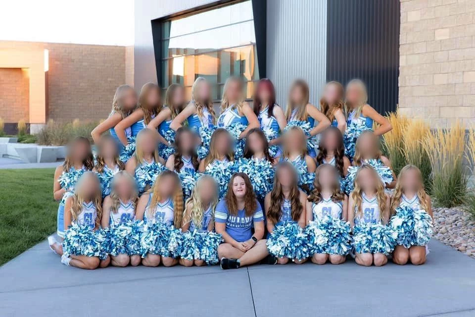 이하 페이스북 'Jordyn Poll'