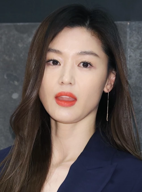 배우 전지현