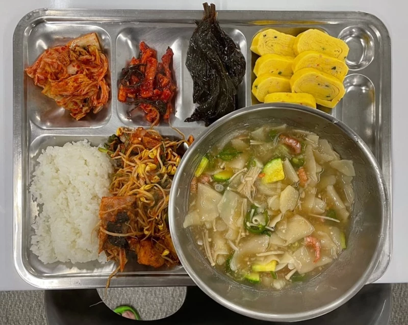 제보자인 해군 병사가 올린 사진 / 이하 '육군훈련소 대신 전해드립니다'