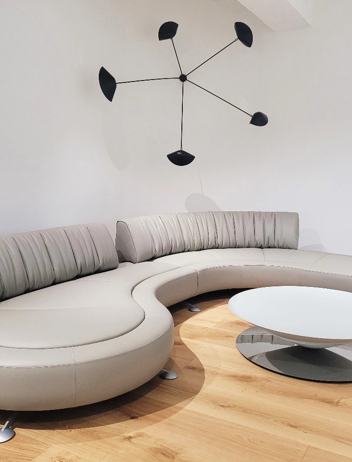 모델명: DS-1064 / 디자이너: Hugo de Ruiter