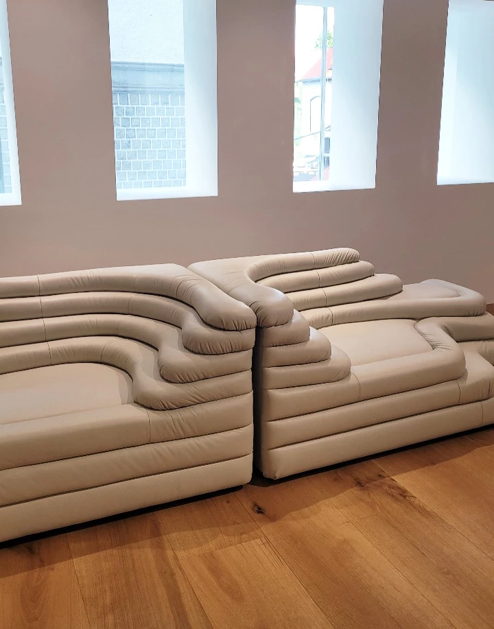 모델명: DS-1025 / 디자이너: Ubald Klug