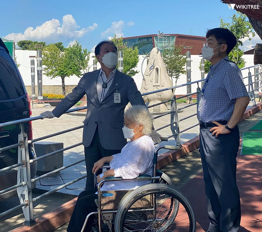 정동균 양평군수(왼쪽) / 이하 정동균 양평군수 페이스북