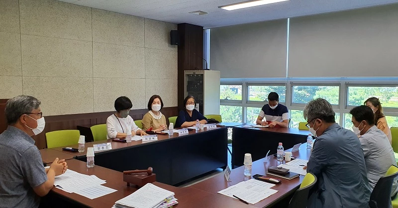 진안고원몰 제1차 입점심사위원회 / 진안군