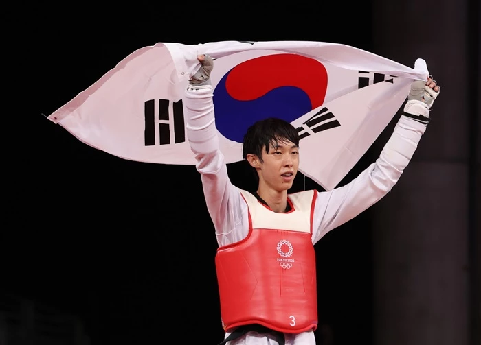 도쿄올림픽 남자 태권도 58㎏급 경기에서 동메달을 획득한 장준