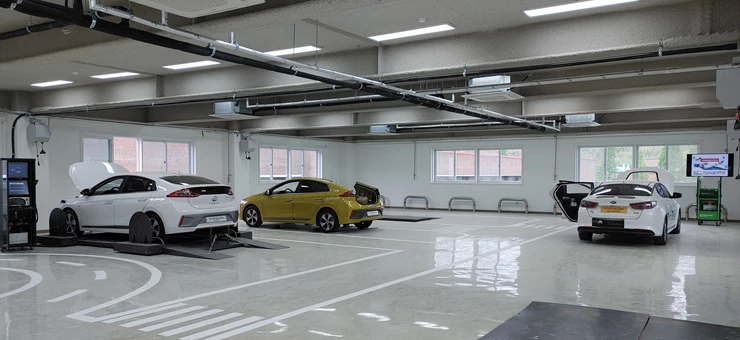 전남도립대 미래자동차학과 실습실