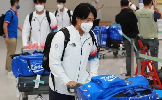 귀국하는 야구 대표팀 / 연합뉴스