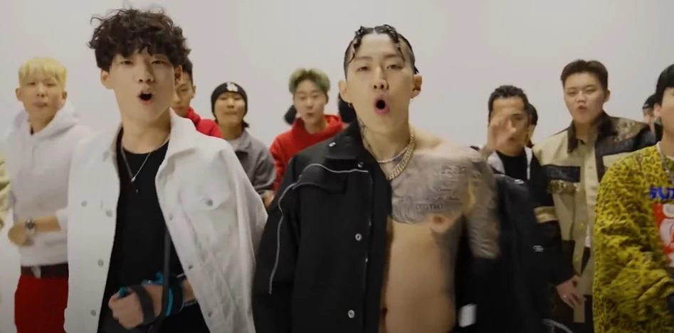 지난 6월 흑인들의 비난으로 삭제된 박재범 'DNA Remix'