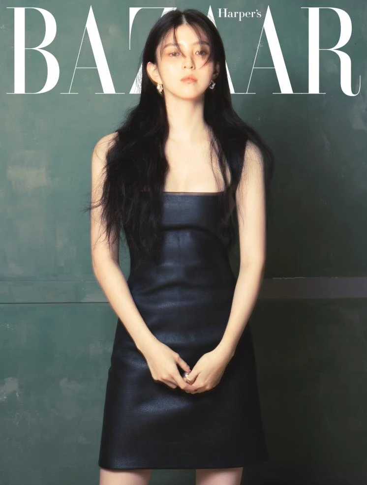 패션 잡지 '하퍼스 바자 코리아' 9월호 표지